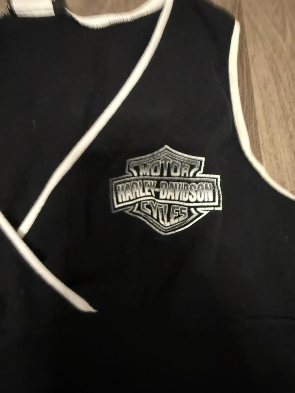 Harley-Davidson Black Tank with White Trim and Logo - Picture 2 of 6